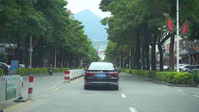 乡村公路行驶汽车行车记录仪驾驶第一视角