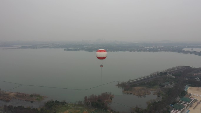 东湖氦气球