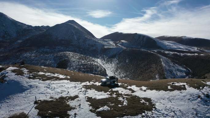 雅拉雪山