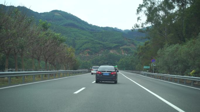 高速公路汽车行驶第一视角行车记录仪视角