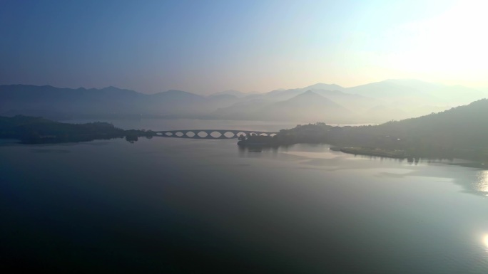 余姚四明湖日出美景