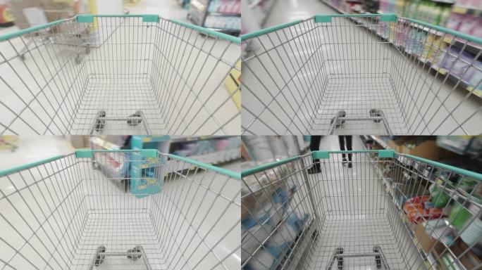 购物店的购物车。延时拍摄。