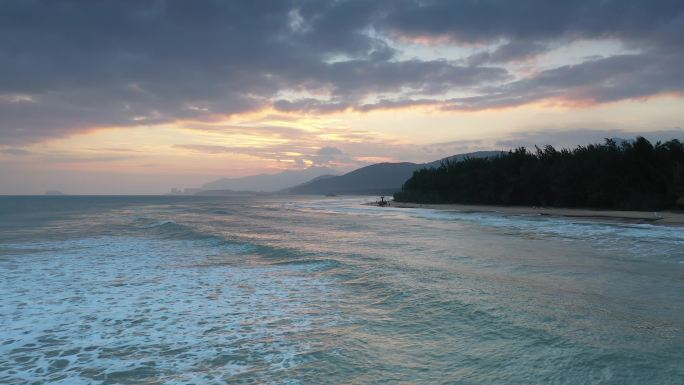 海南三亚大海海浪低角度特写日出日落航拍