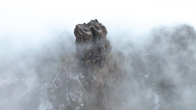 贵州铜仁梵净山红云金顶冬天雪景