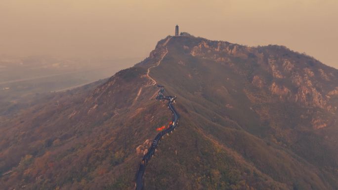 4K镇江京口区大港圌山五峰山晨雾日出航拍