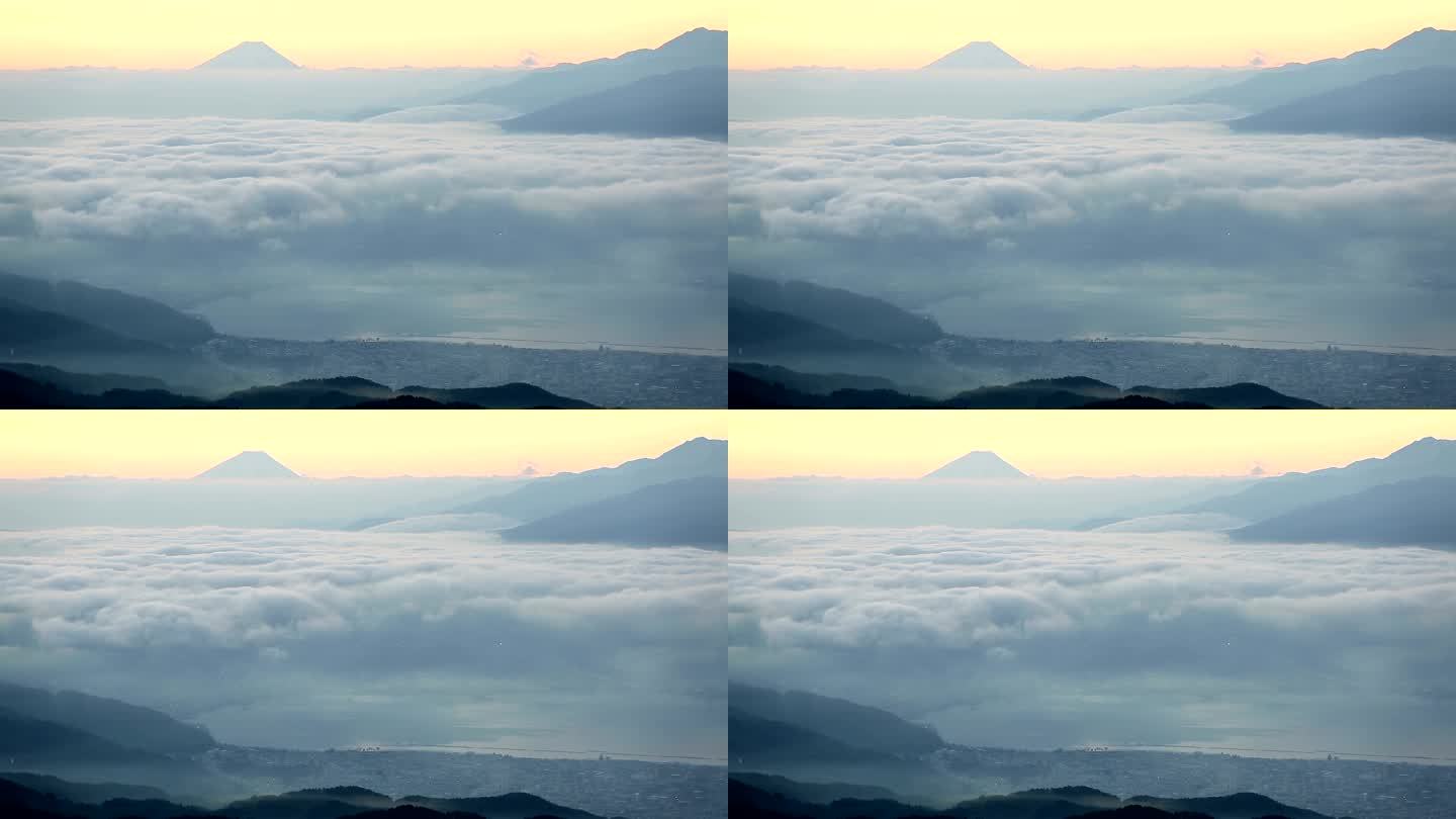 从日本长野高博看富士山和诹访湖