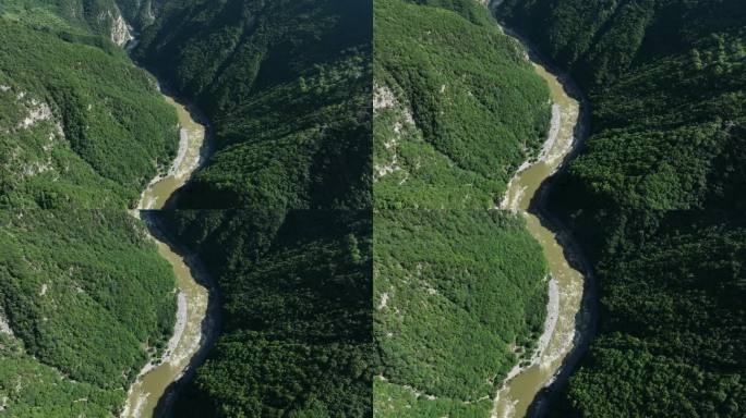 山地河流大峡谷