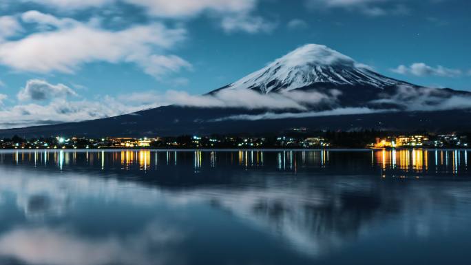 夜晚的富士山富士山在国家公园火山日本