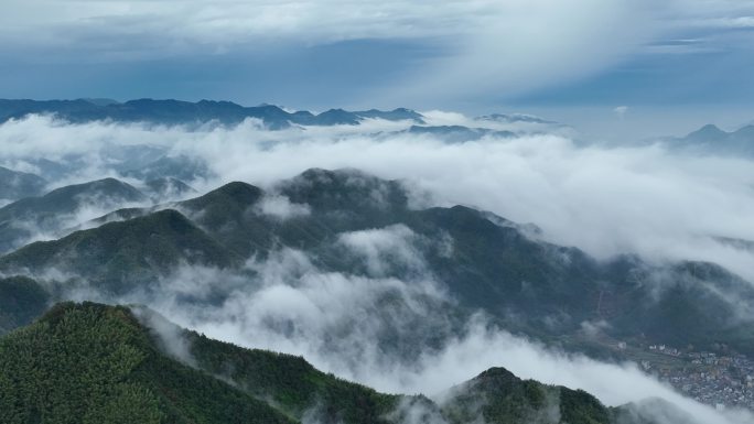 航拍江南浙江会稽山龙门山雨后云雾云海水墨