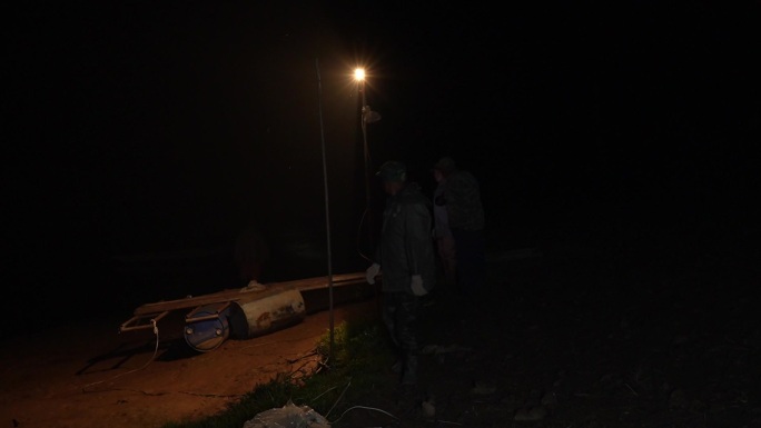深夜捕鱼 捞鱼 渔民 收鱼 鱼贩 湖北