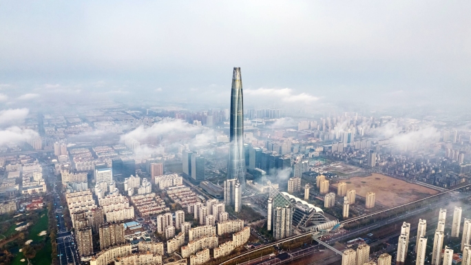 云雾中的天津滨海新区周大福金融中心