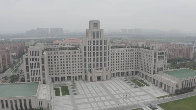 航拍大学校园