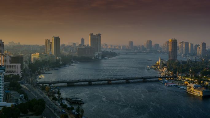 埃及开罗水面倒影船舶