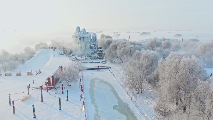 航拍吉林雾凇岛冰雪雾凇