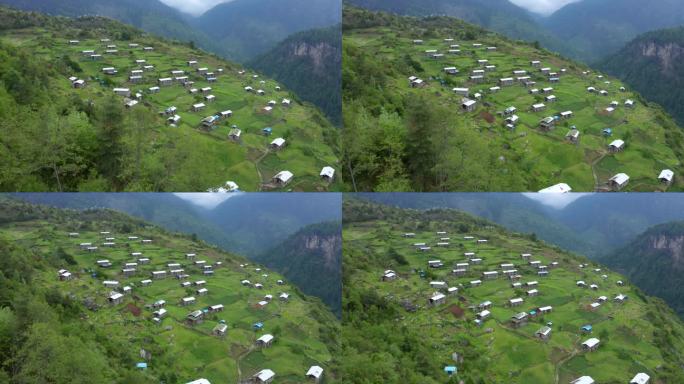 喜马拉雅山山顶上的村庄民居