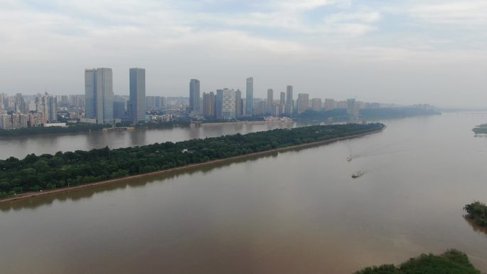 城市航拍湖南长沙湘江涨洪水 (4)