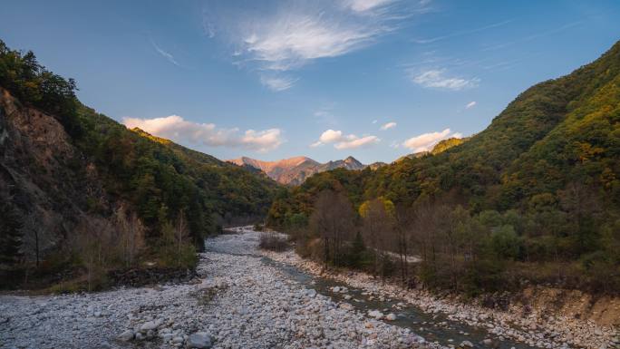 秦岭鳌山秋色延时4K