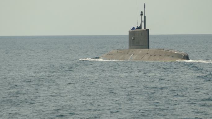 公海导弹潜艇舰船侵略海军军舰导弹母舰