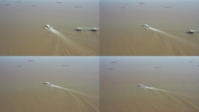 4K原素材-航拍宝杨路码头驶出的轮渡快艇