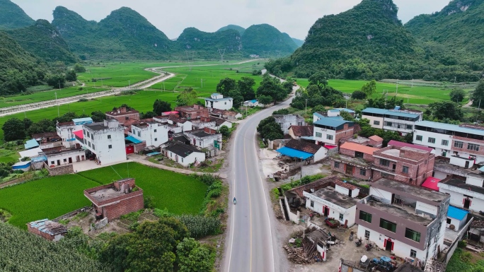 广西喀斯特地貌美丽乡村农村