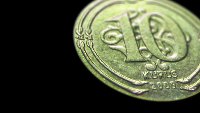 追踪多利的特写镜头1、50、25、10、5 Piastre、Penny、Kurus土耳其里拉硬币观察