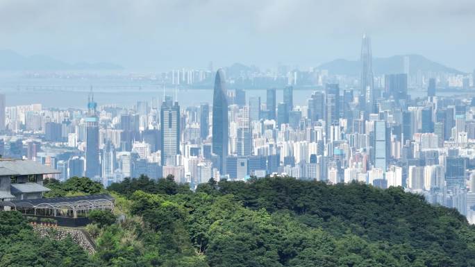 深圳梧桐山鹏城第一峰深圳市内大景