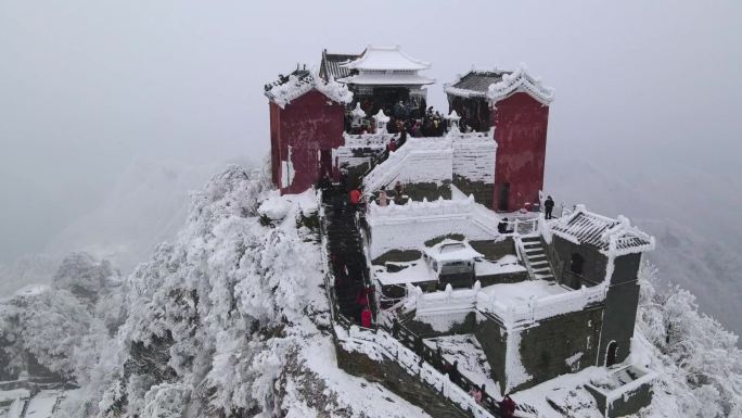 武当山金顶雪景航拍