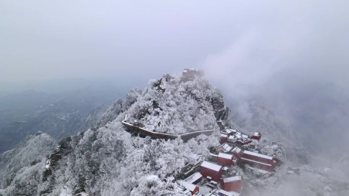 武当山金顶雪景航拍