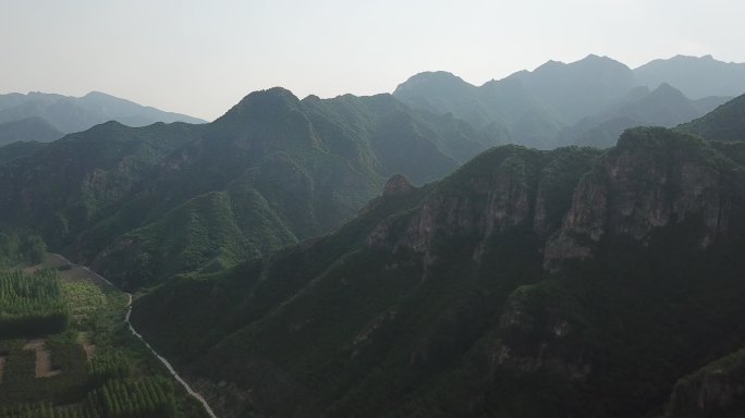 山峦层叠航拍空镜素材