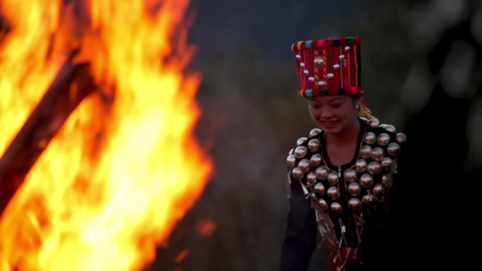 傣族舞蹈少数民族篝火