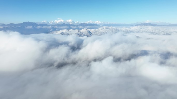 唯美壮观雪山云海航拍秀丽风景