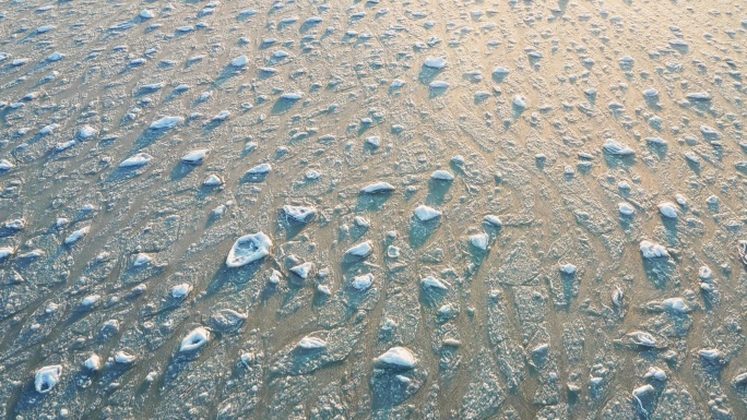 大连冬季海冰