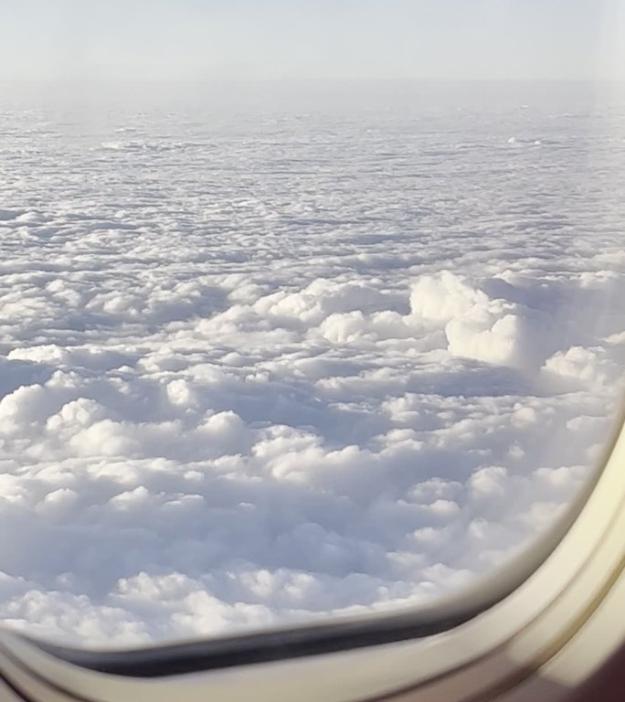飞机窗外的风景