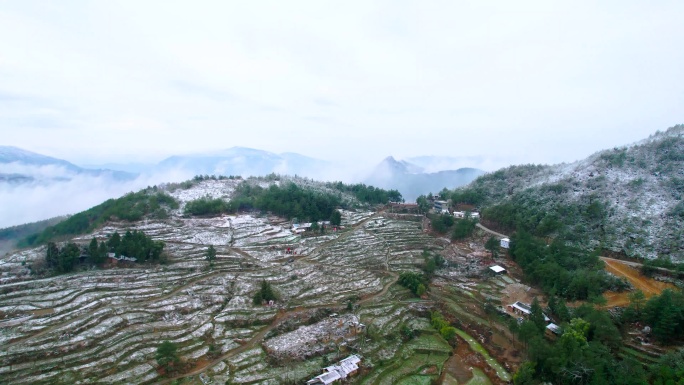 乡村雪景航拍4K