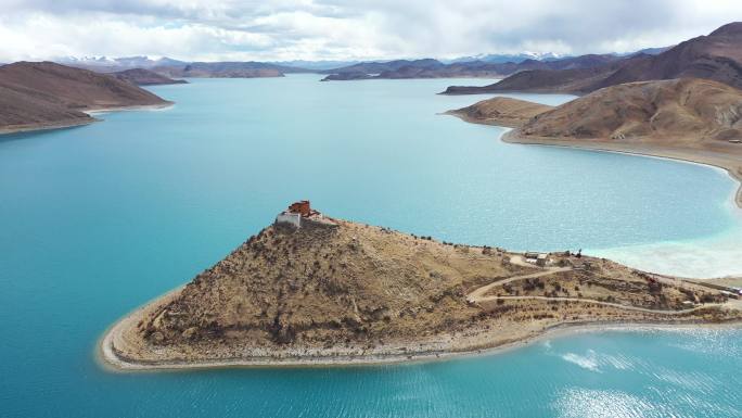 西藏山南羊湖日托寺无人机航拍羊卓雍措