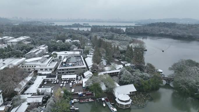 杭州西湖茅家埠雪景