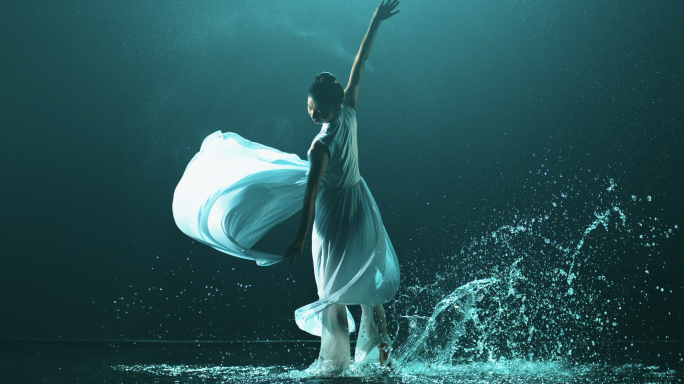 舞蹈艺术音乐现代舞唯美跳舞水花水中跳舞