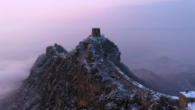 航拍雪后北京密云司马台长城云海