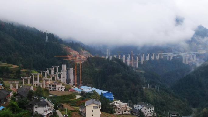 4K 航拍贵州大山雷榕高速公路建设