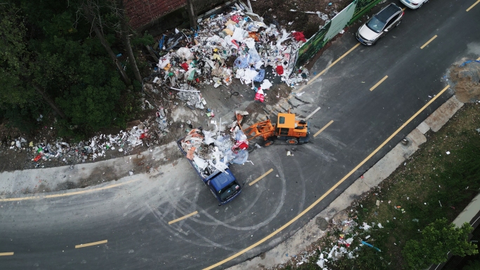 垃圾堆铲车环境污染运输车航拍