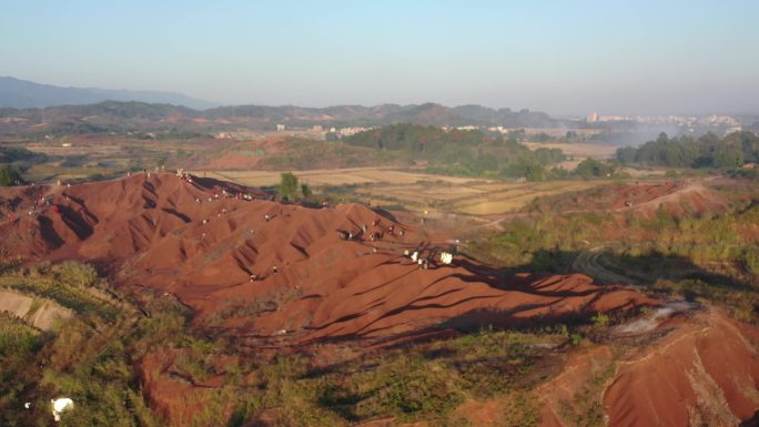 韶关南岭红沙漠景区 丹霞地貌