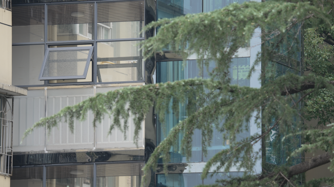 4K老旧小区后加装电梯空镜