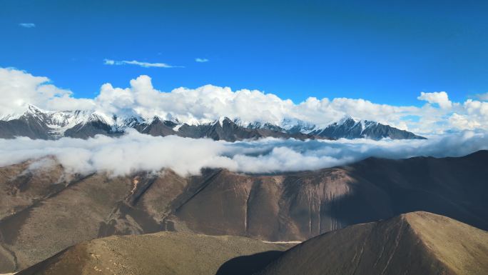 4k航拍贡嘎雪山