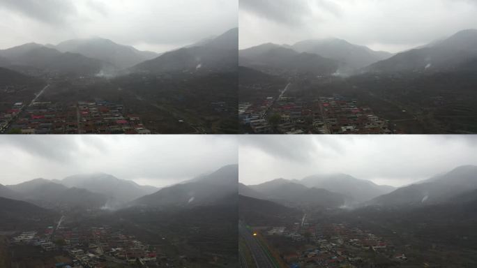 山东济南：雾中山村烟雨朦胧