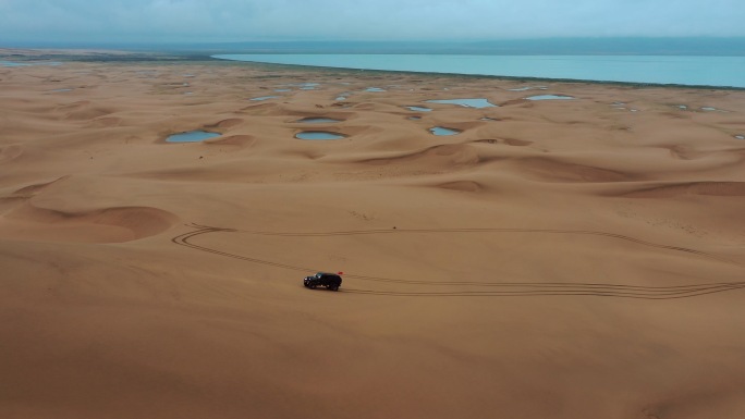 沙漠越野航拍  沙漠海子沙漠绿洲