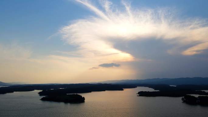 绝美航拍湖景夕阳，湖北荆州松滋洈水风景区