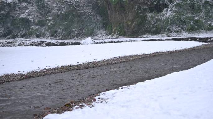 唯美冬韵原生态小河山林雪景