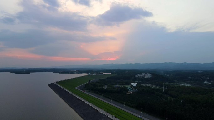 绝美航拍湖景夕阳，湖北荆州松滋洈水风景区