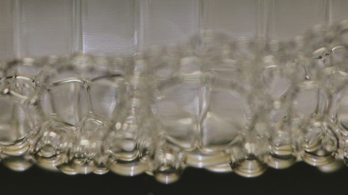 气泡和玻璃材质
