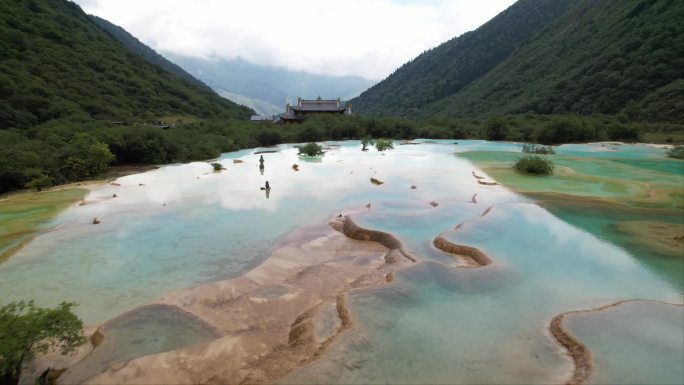 四川九寨沟黄龙五彩池景区航拍